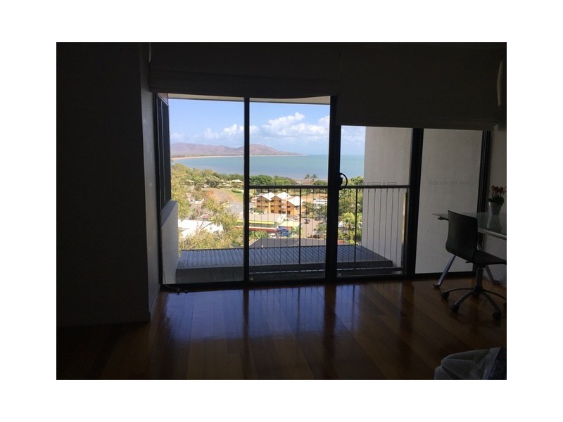 2/9 LITTLE STREET, Belgian Gardens QLD 4810