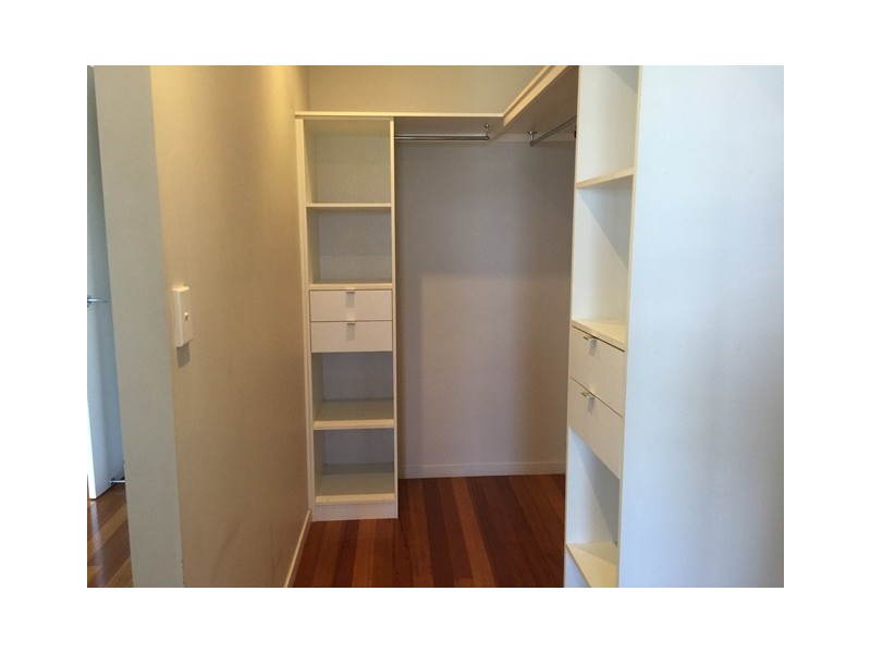 2/9 LITTLE STREET, Belgian Gardens QLD 4810