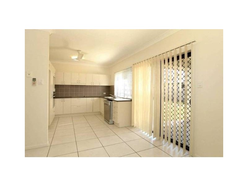 10 Summerland Drive, Deeragun QLD 4818