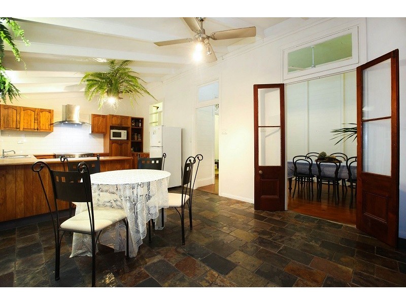 10 Clayton Street, Hermit Park QLD 4812