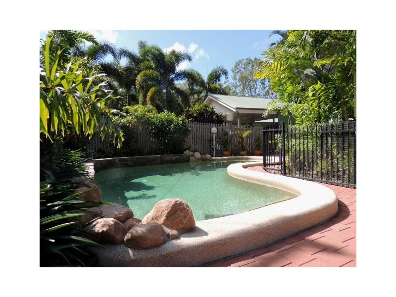 2/56 Hayles Ave Arcadia, Magnetic Island QLD 4819