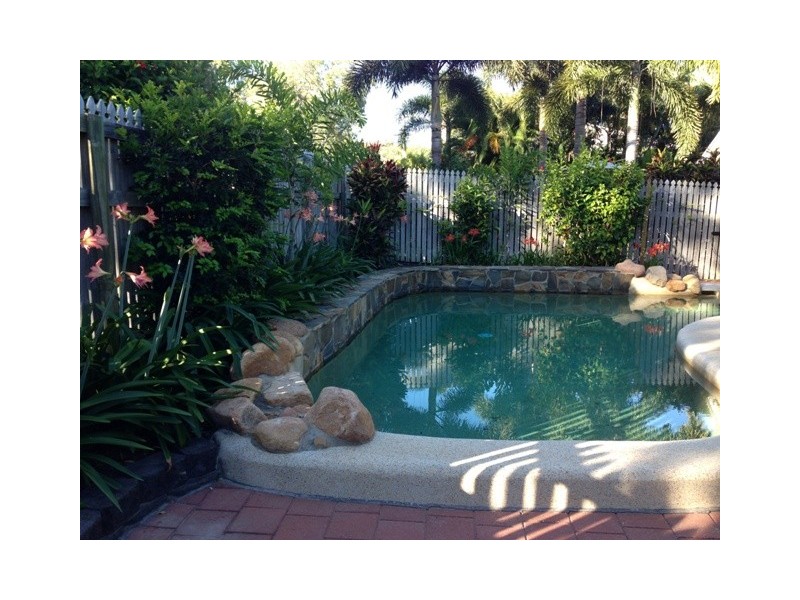 2/56 Hayles Ave Arcadia, Magnetic Island QLD 4819