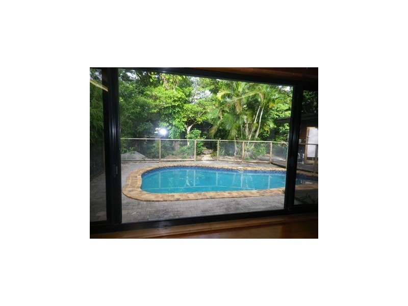 12 Turnbridge Street, Nelly Bay QLD 4819