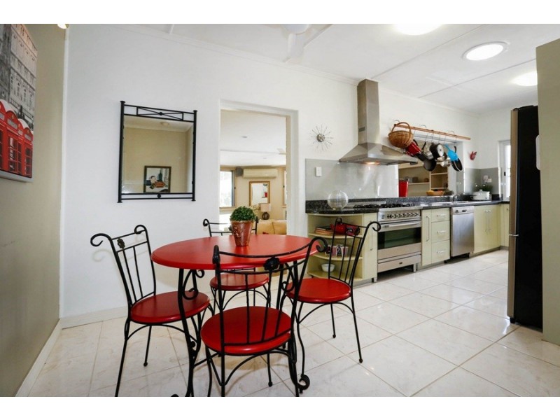 11 Mulligan Street, Mundingburra QLD 4812