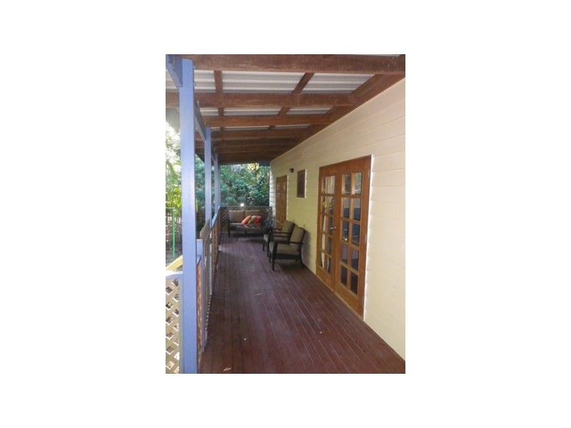9B McCabe Cres, Arcadia, Magnetic Island QLD 4819