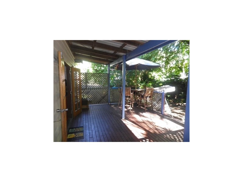 9B McCabe Cres, Arcadia, Magnetic Island QLD 4819