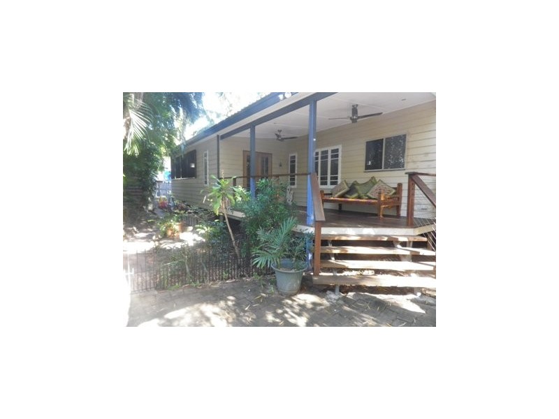 9B McCabe Cres, Arcadia, Magnetic Island QLD 4819