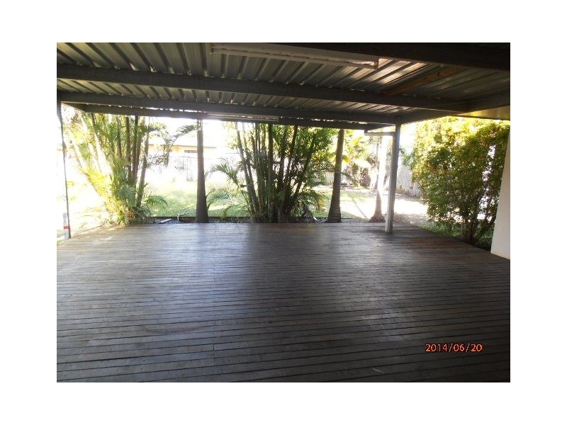 2 Hickory Court, Bushland Beach QLD 4818