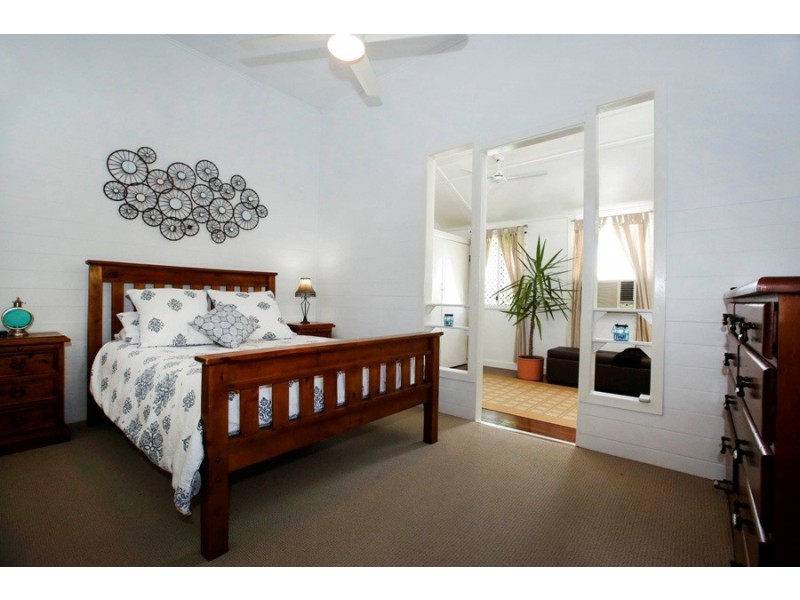 28 Soule Street, Hermit Park QLD 4812