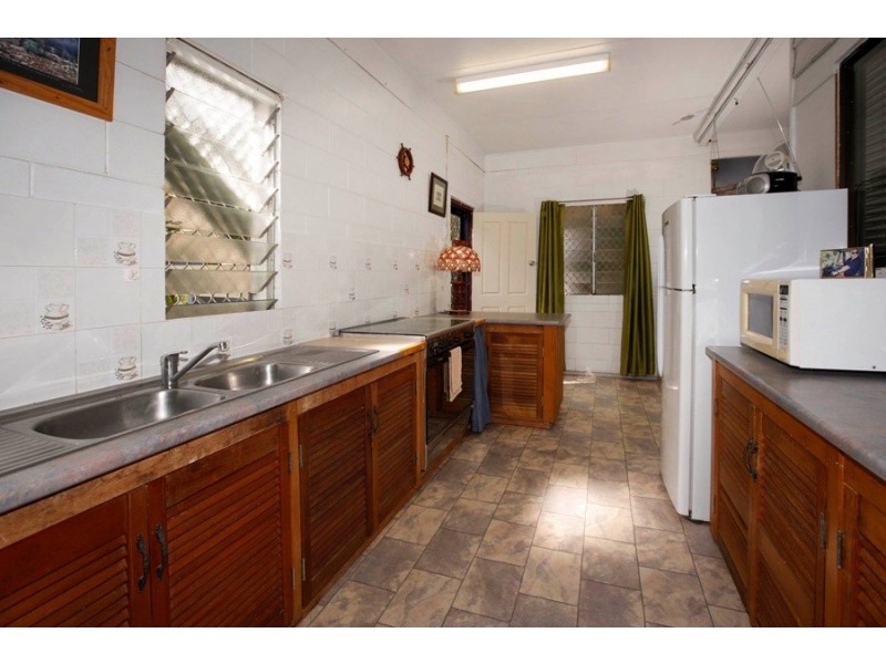 28 Soule Street, Hermit Park QLD 4812