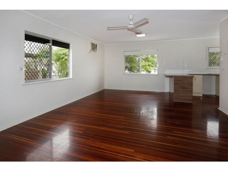 30 McBride Street, Kirwan QLD 4817