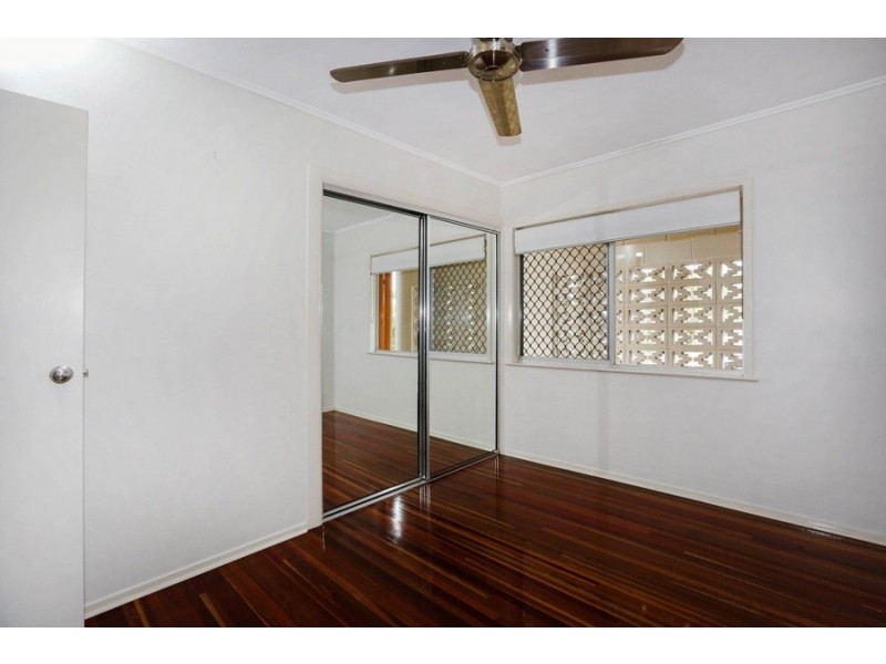 30 McBride Street, Kirwan QLD 4817