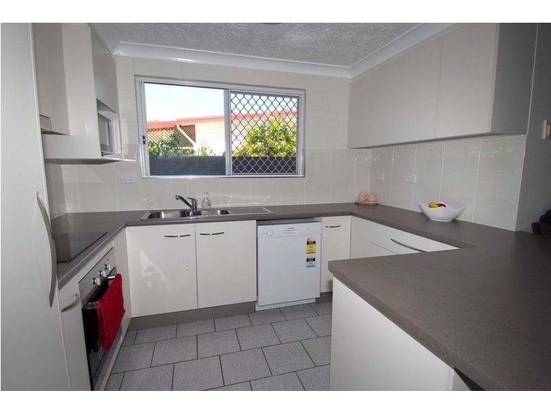 2/46 Grosvenor Street, Pimlico QLD 4812