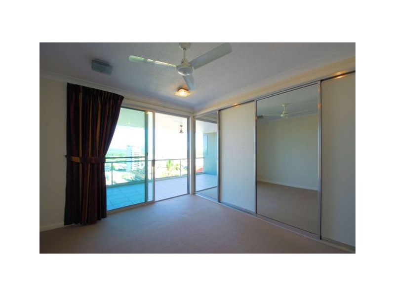 2/12-14 Hale Street, Townsville City QLD 4810
