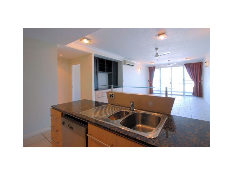 2/12-14 Hale Street, Townsville City QLD 4810