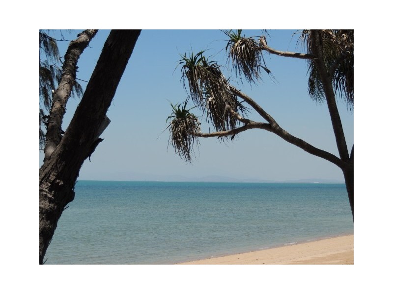 30 Warboys Street, Magnetic Island QLD 4819