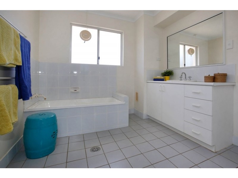 6/138 Mitchell Street, North Ward QLD 4810