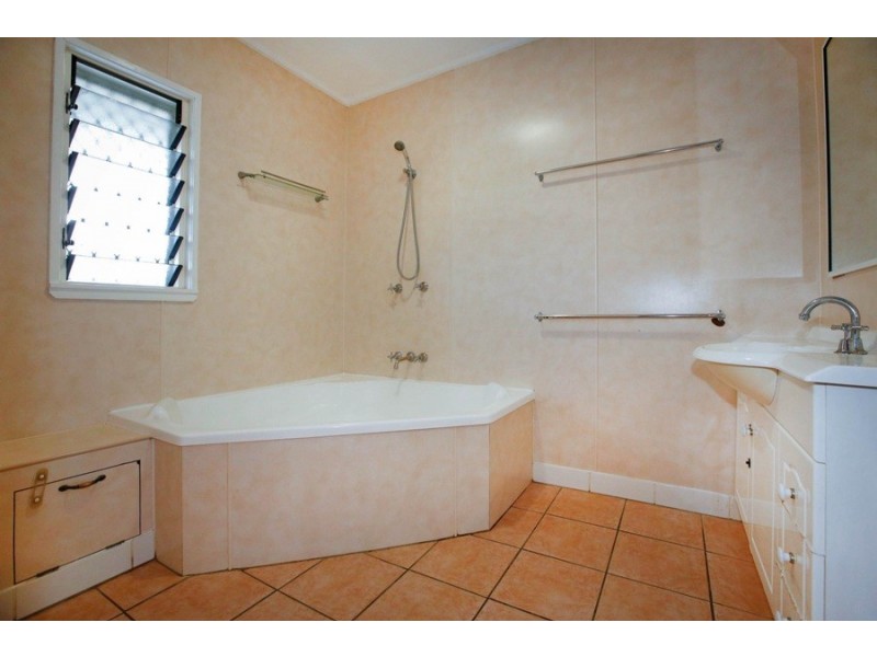 34 Powell Street, Wulguru QLD 4811