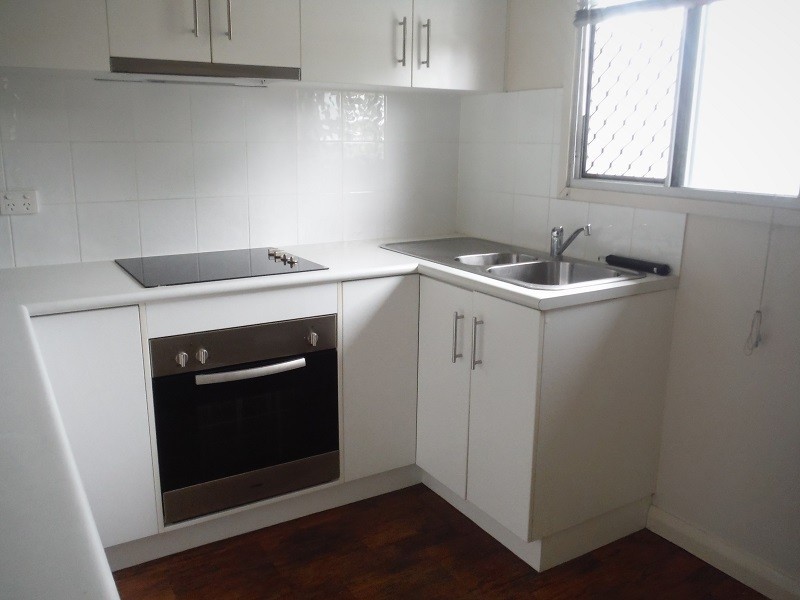 4/5B Warburton Street, North Ward QLD 4810