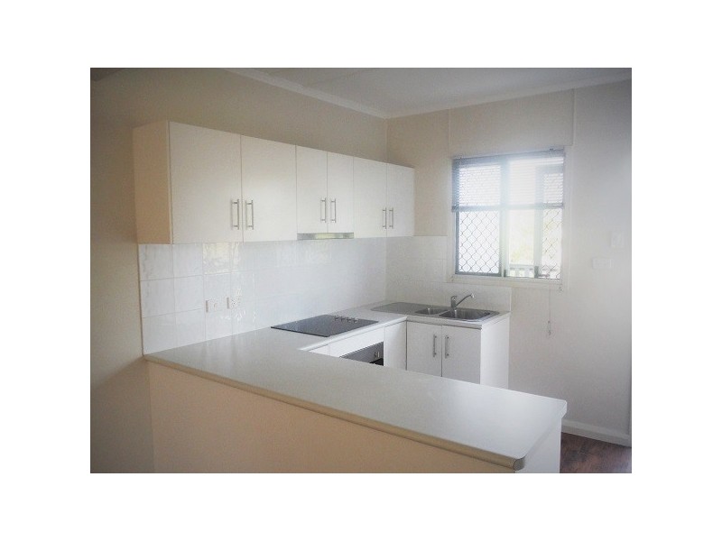 4/5B Warburton Street, North Ward QLD 4810