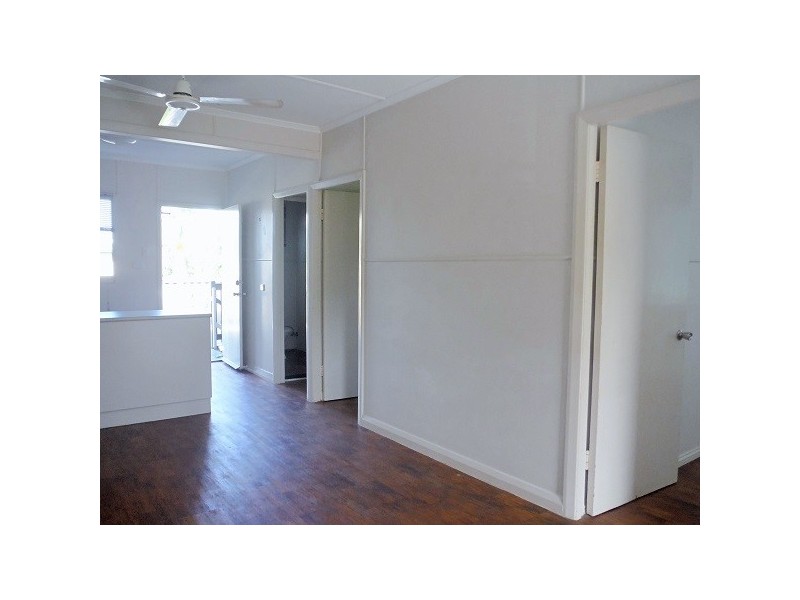 4/5B Warburton Street, North Ward QLD 4810