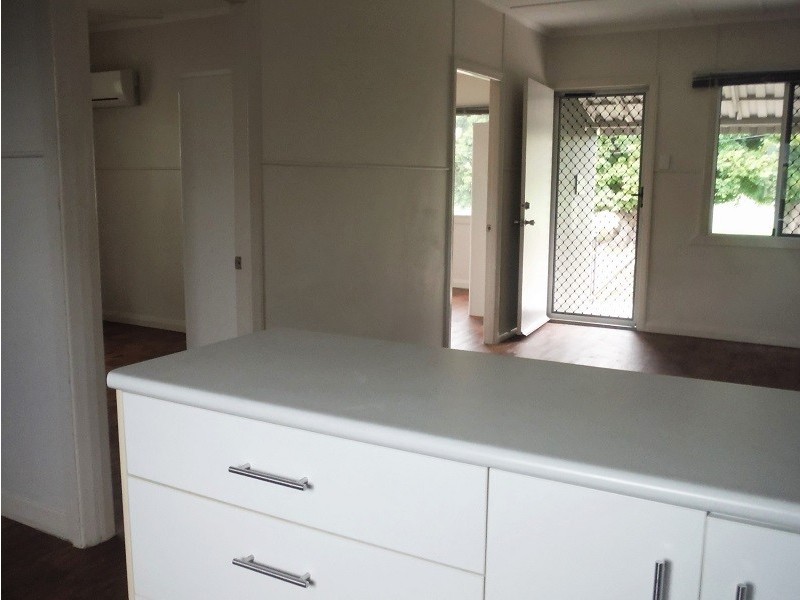 4/5B Warburton Street, North Ward QLD 4810