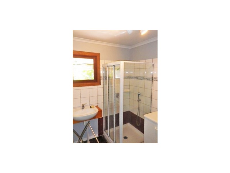 33 Compass Cres, Nelly Bay, Magnetic Island QLD 4819