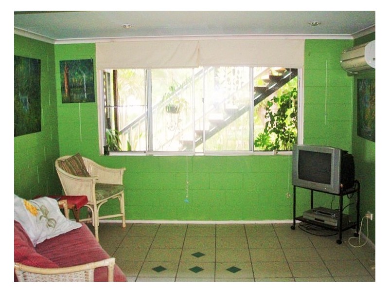 33 Compass Cres, Nelly Bay, Magnetic Island QLD 4819