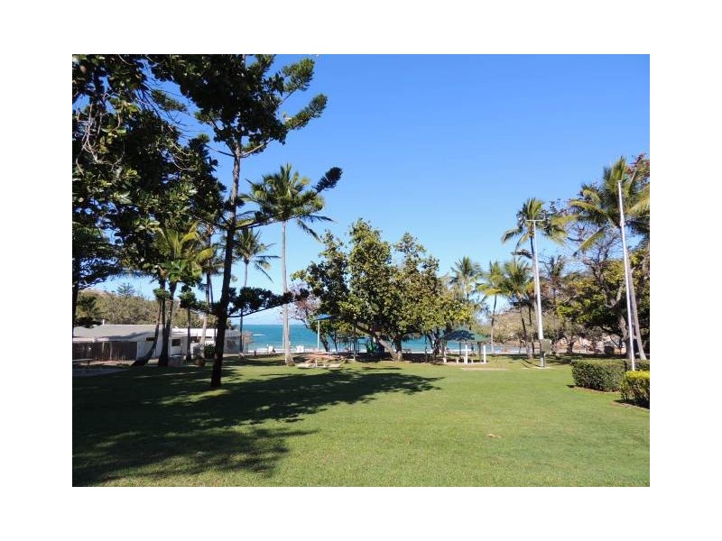 2/26 Armand Way, Arcadia, Magnetic Island QLD 4819