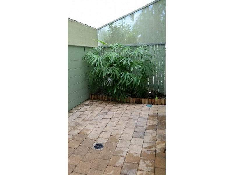 1/10 Sweet Street, Rosslea QLD 4812