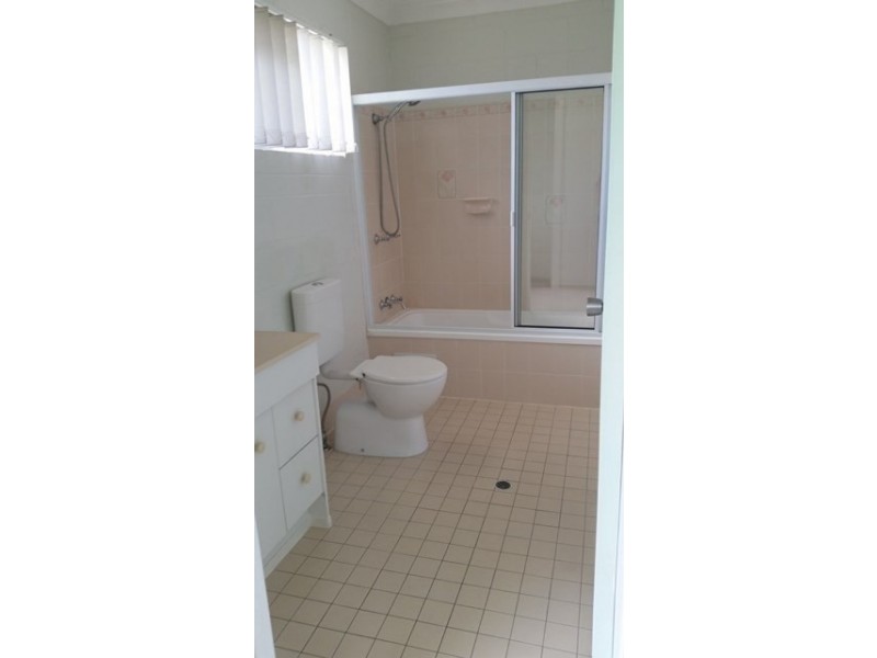 1/10 Sweet Street, Rosslea QLD 4812