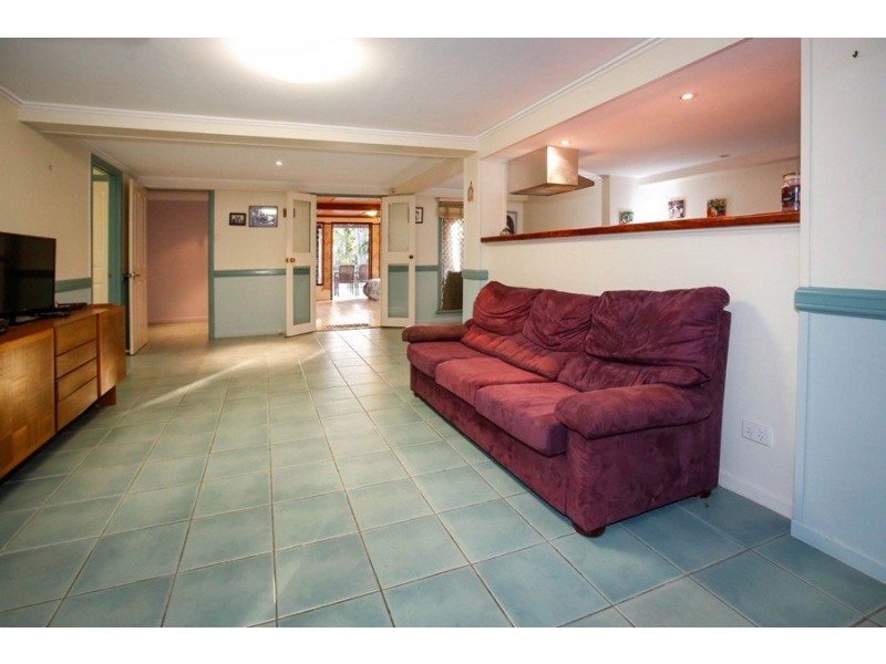 55 Quinn Street, Rosslea QLD 4812