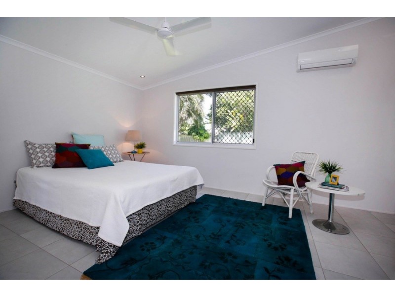136 Albert Street, Cranbrook QLD 4814