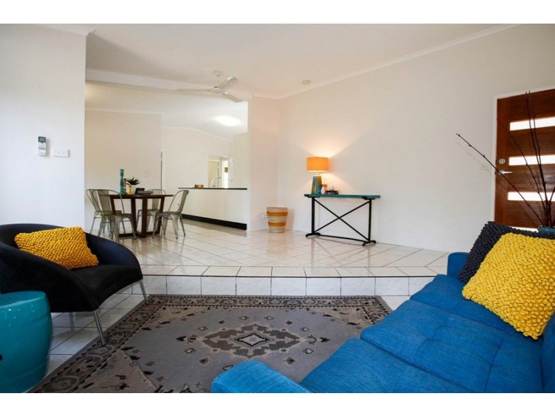 136 Albert Street, Cranbrook QLD 4814