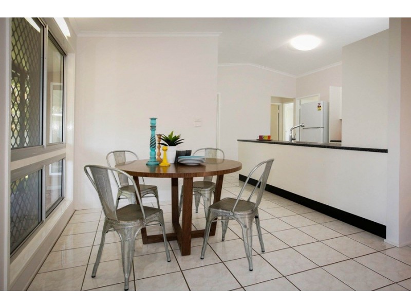 136 Albert Street, Cranbrook QLD 4814