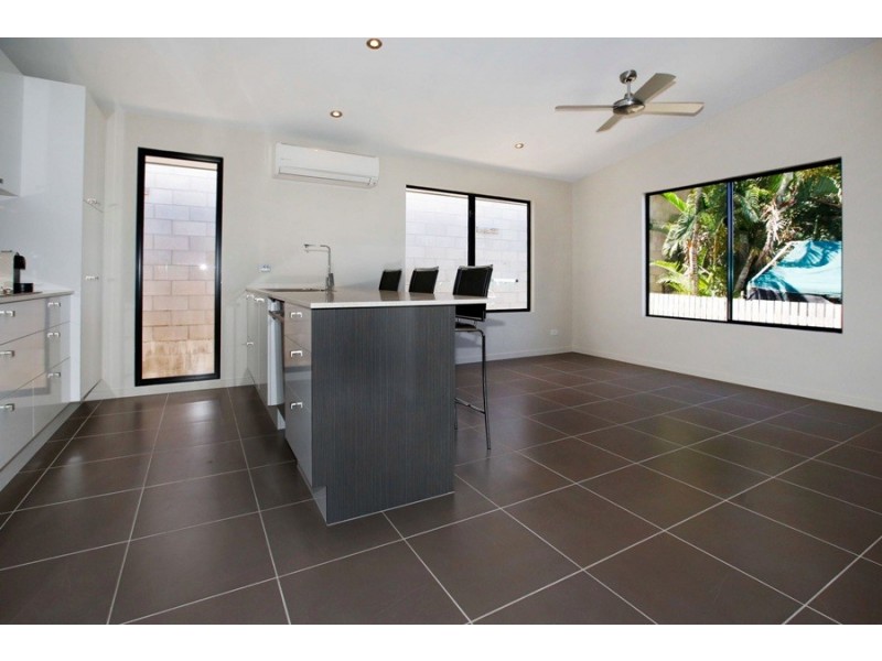 Lot 2/61 Livingstone Street, West End QLD 4810