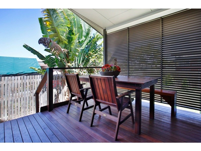 Lot 2/61 Livingstone Street, West End QLD 4810