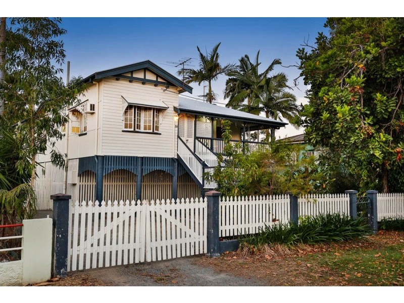 31 Ahearne Street, Hermit Park QLD 4812