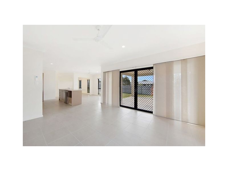 22 Tahlia Court, Mount Louisa QLD 4814