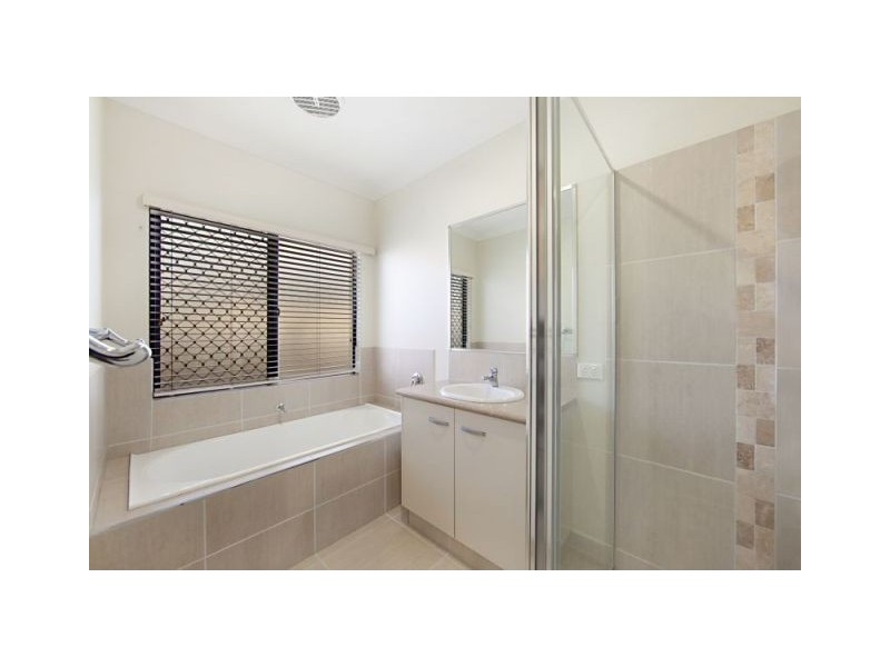 22 Tahlia Court, Mount Louisa QLD 4814