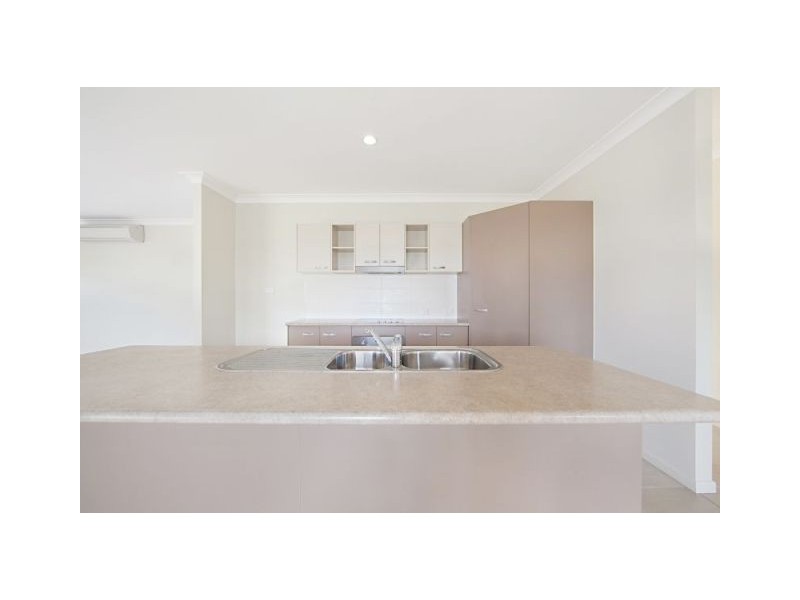 22 Tahlia Court, Mount Louisa QLD 4814