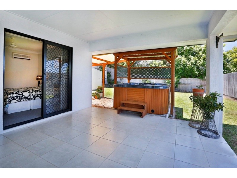 15 Lockyer Place, Mount Louisa QLD 4814