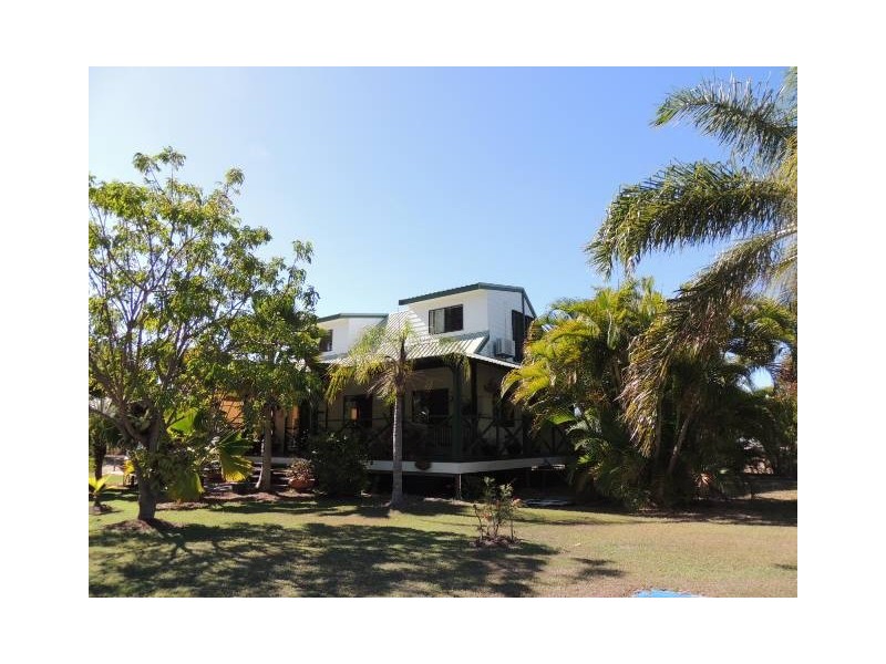 2 Corica Crescent, Horseshoe Bay, Magnetic Island QLD 4819