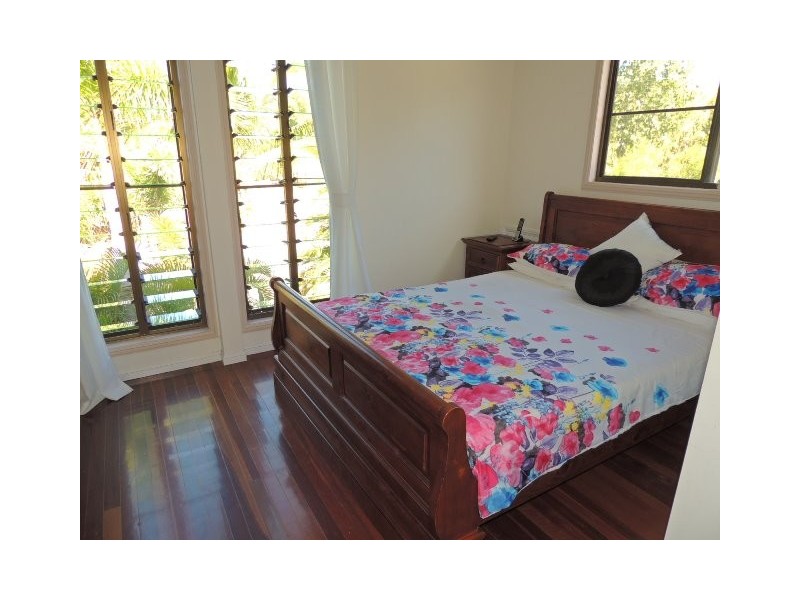 2 Corica Crescent, Horseshoe Bay, Magnetic Island QLD 4819