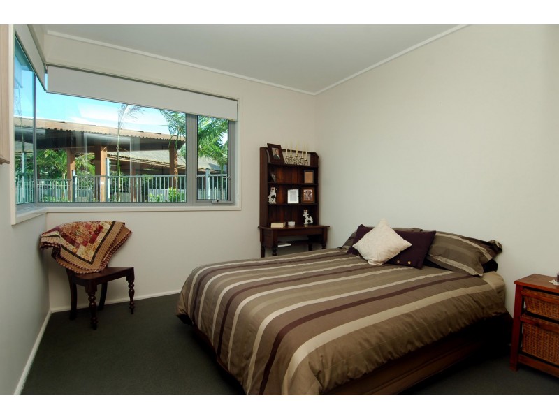 201/72-74 The Strand, North Ward QLD 4810