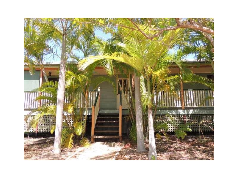 12 Somerset Street,, Horseshoe Bay QLD 4819