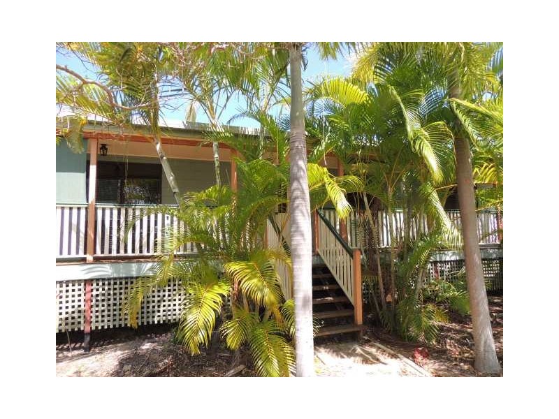 12 Somerset Street,, Horseshoe Bay QLD 4819