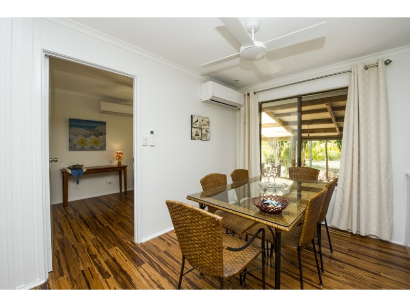 33 Marine Parade, Arcadia, Magnetic Island QLD 4819