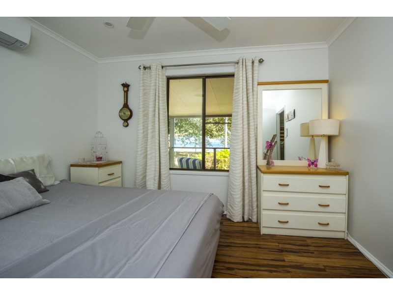 33 Marine Parade, Arcadia, Magnetic Island QLD 4819