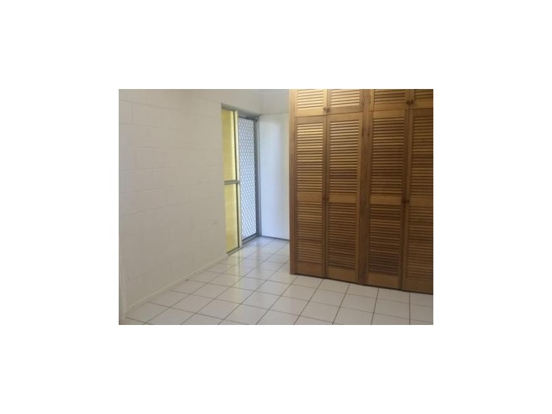 4/25 Warburton Street, North Ward QLD 4810